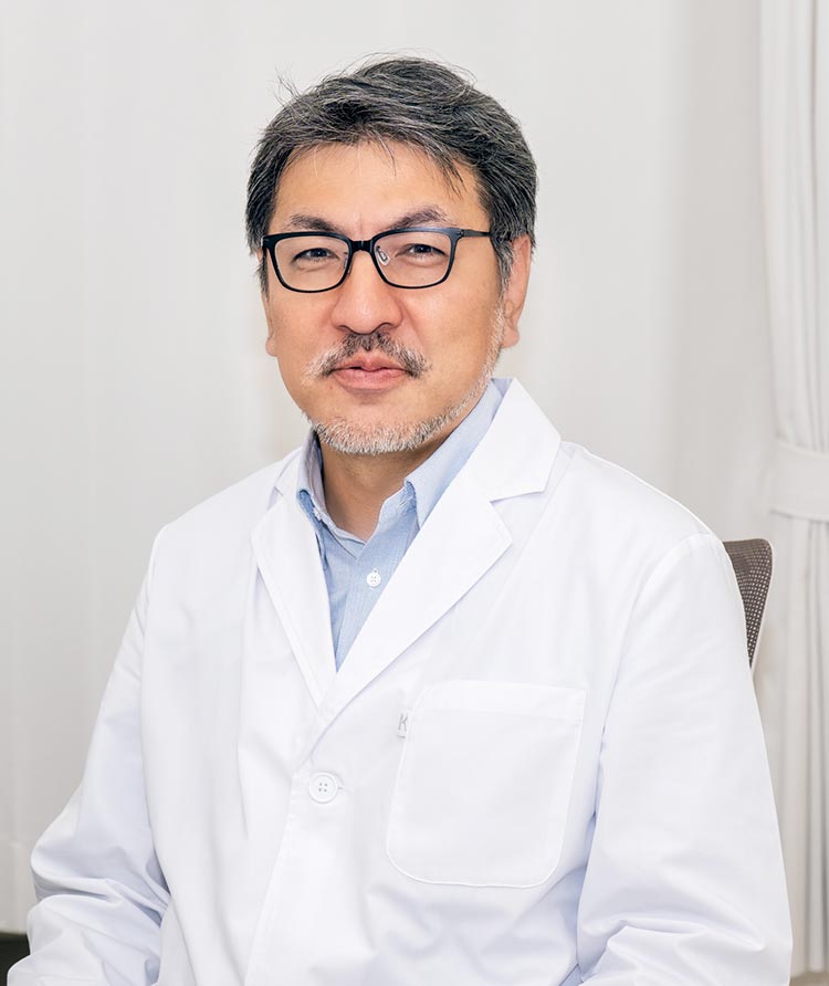 院長 近影